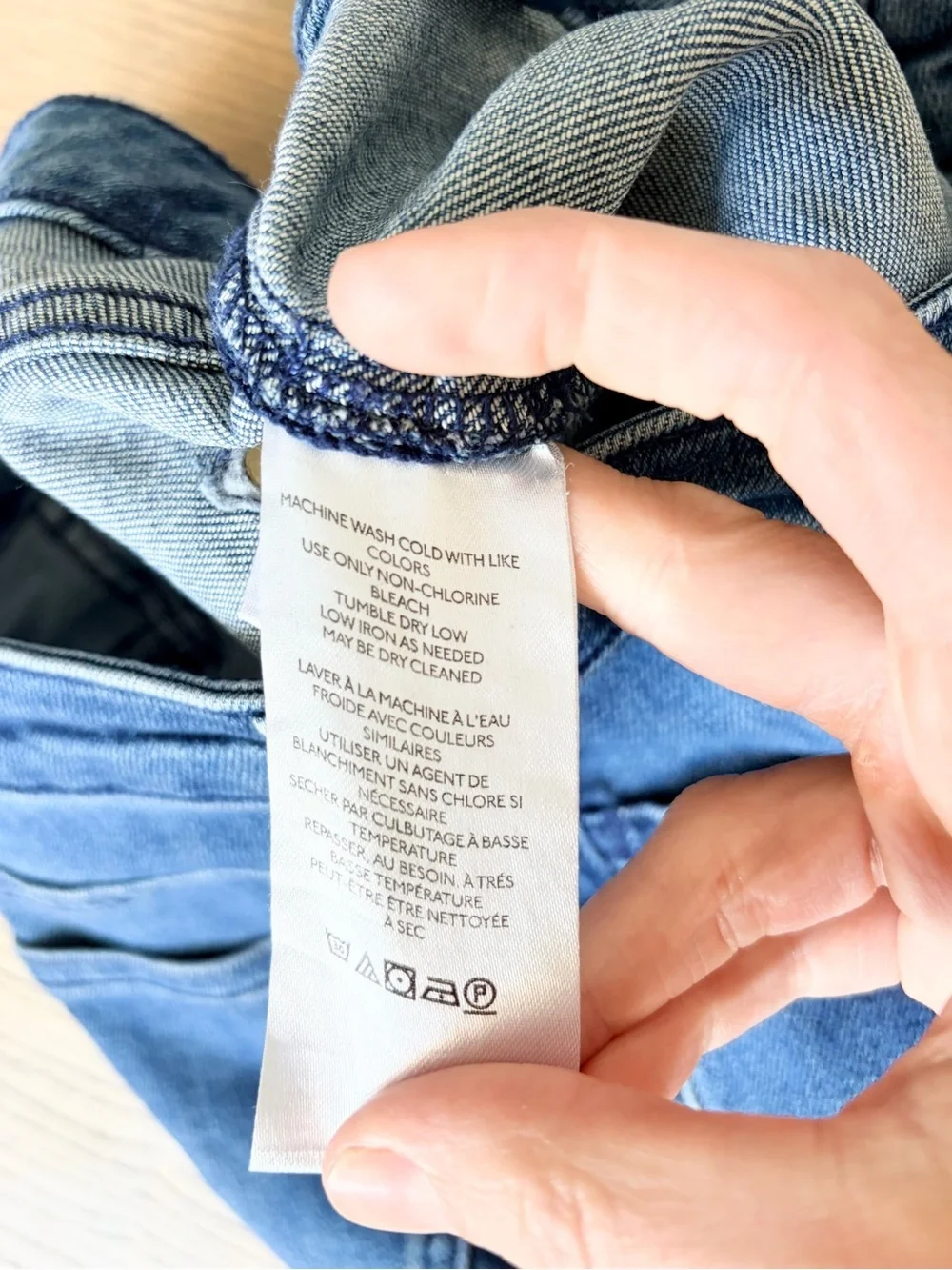 Anthropologie Pilcro The Icon Low Rise Flare Jeans